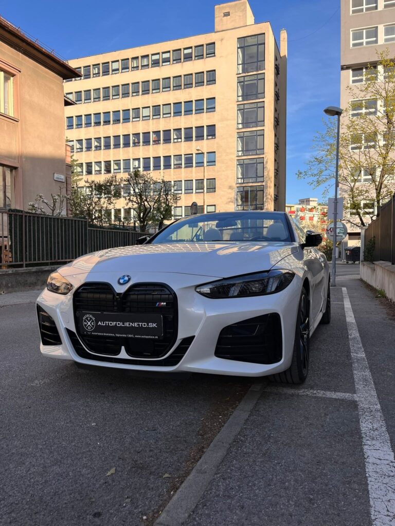 BMW M440i Cabrio spredu po aplikácii celovozovej PPF fólie XPEL